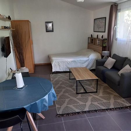 Maisonnette Au Calme Gennevilliers Exterior foto