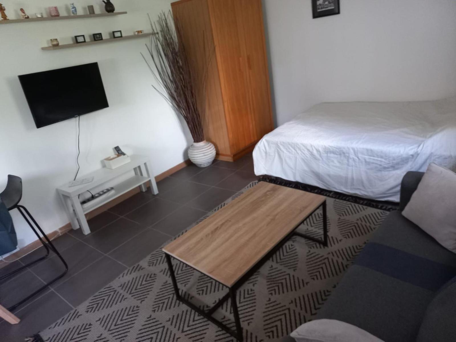 Maisonnette Au Calme Gennevilliers Exterior foto