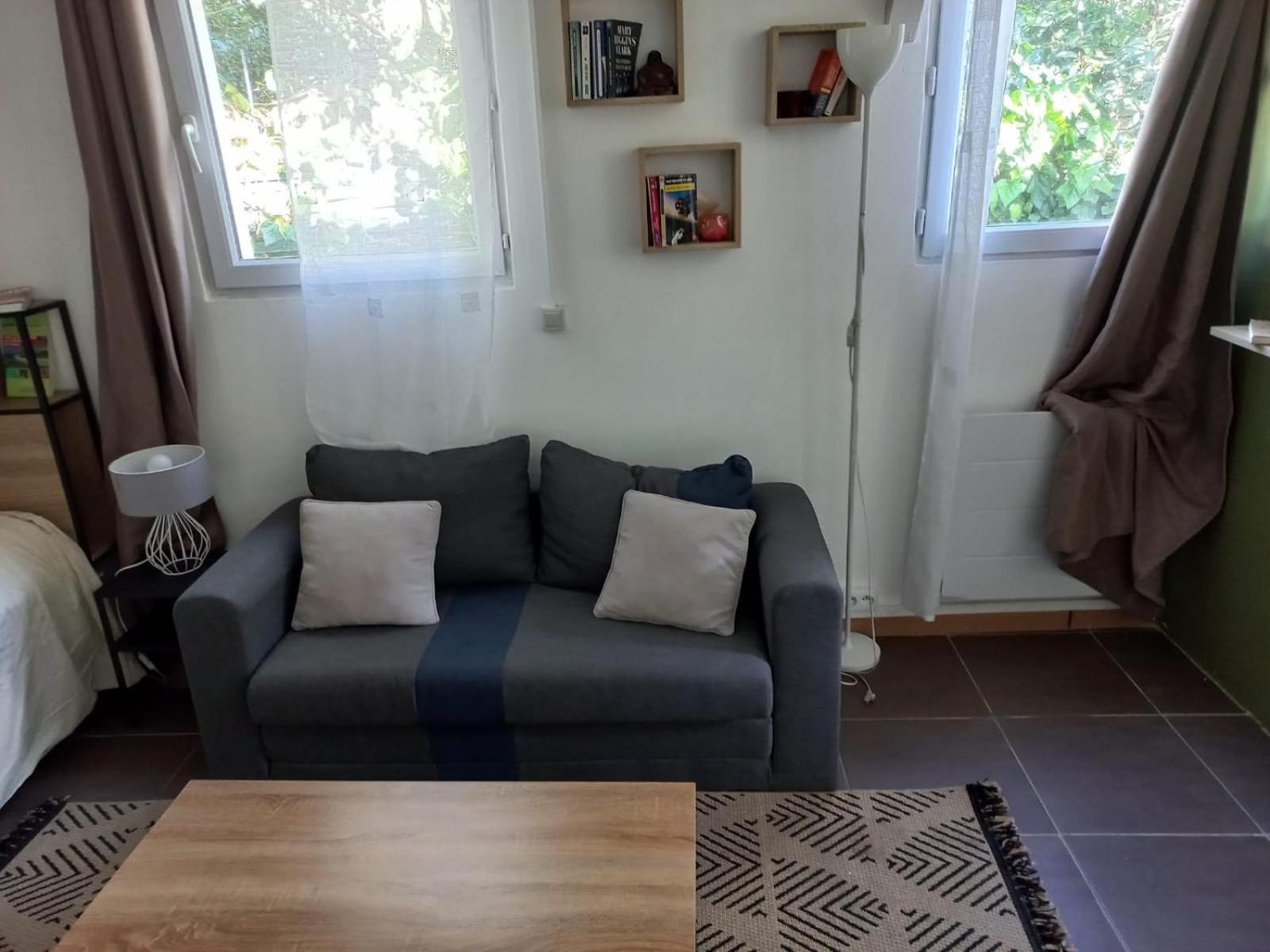 Maisonnette Au Calme Gennevilliers Exterior foto
