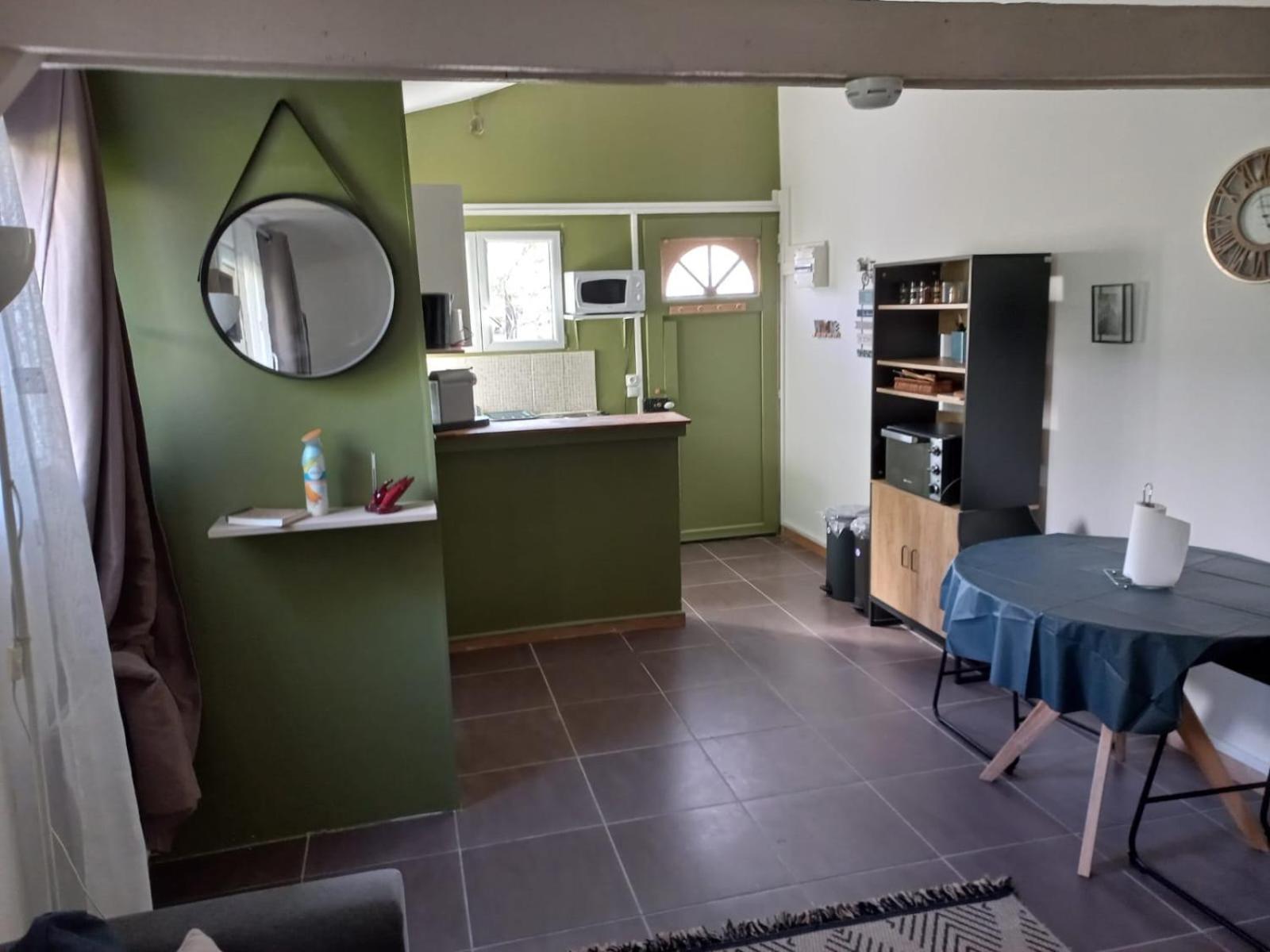 Maisonnette Au Calme Gennevilliers Exterior foto